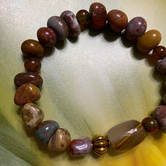 Indian Agate Stretch Bracelet - Picture 3 of 8